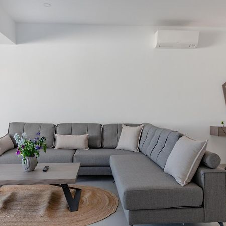 קומנון Swans Luxury Homes חדר תמונה