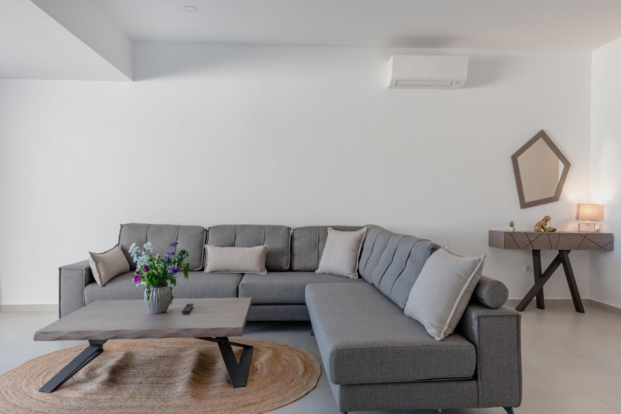 קומנון Swans Luxury Homes חדר תמונה